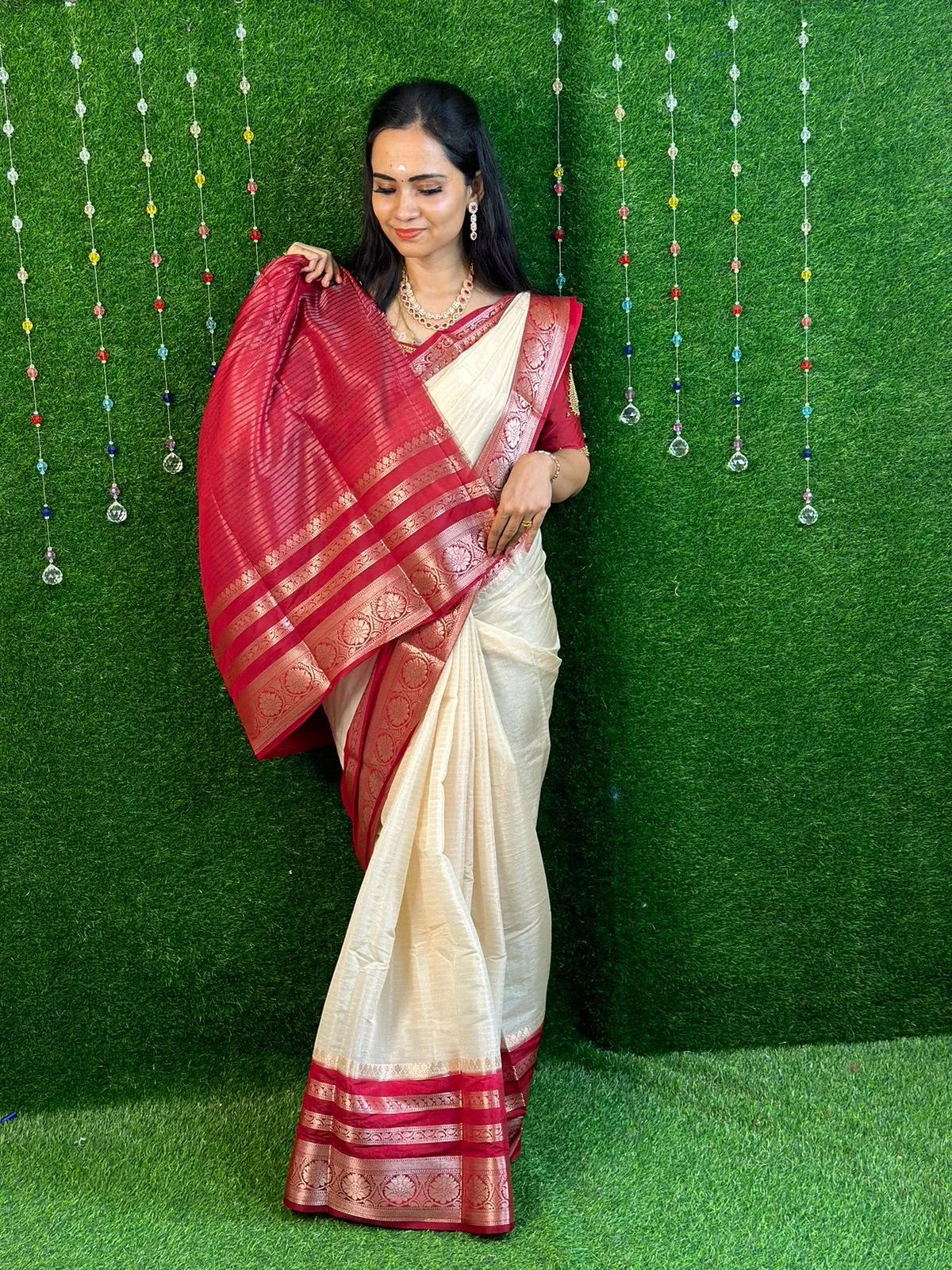 Absolutely stunning vairaoosi sarees YYY.