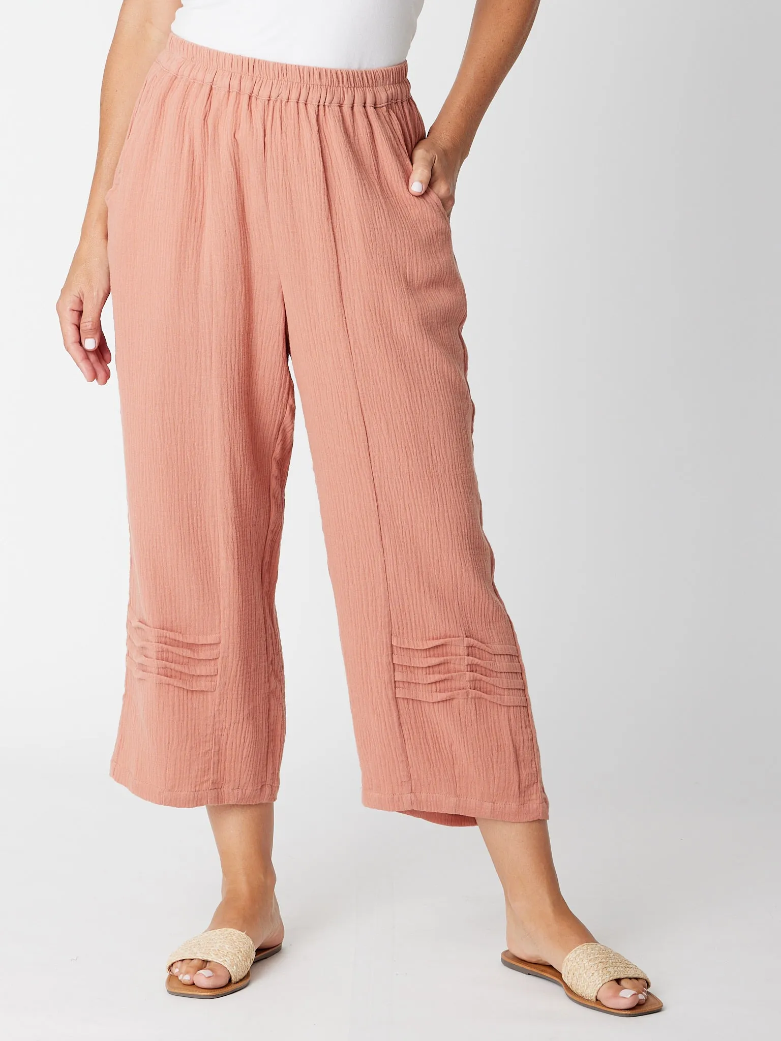 Bonded Pintuck 3/4 Pant  - Rose - 30660